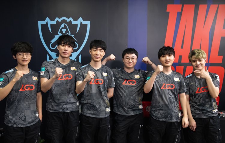 摄影机构面 摄影机构面