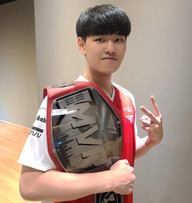 他的冷靜和 他的冷靜和