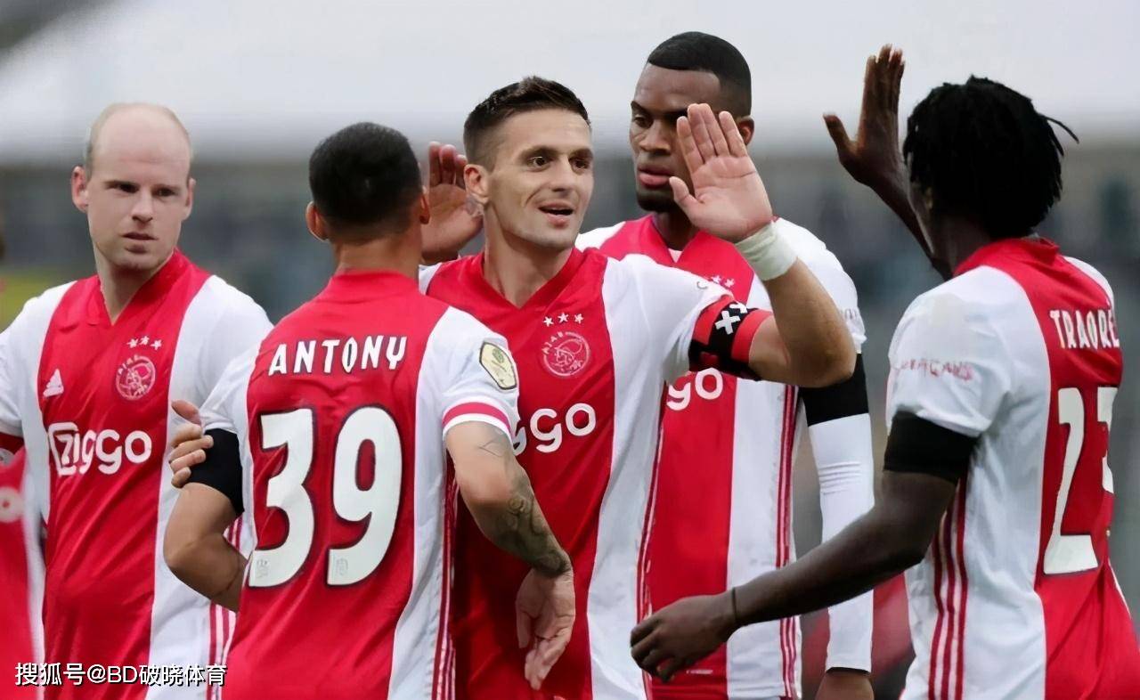 要归功于阵 要归功于阵