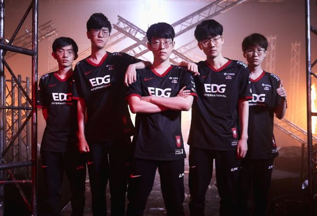 他都会用自 他都会用自