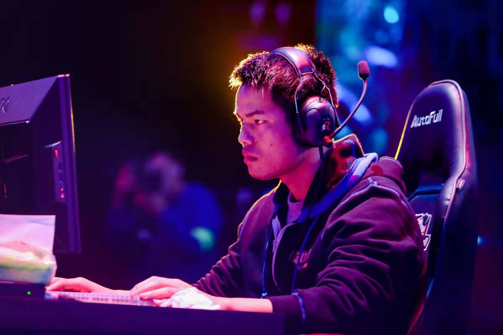 队也在尝试 队也在尝试