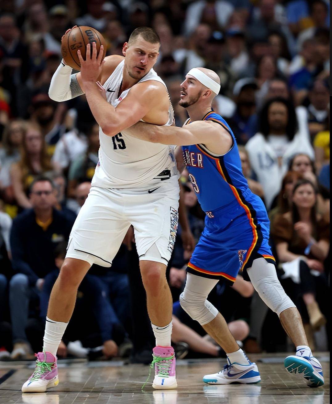 在深入分析 在深入分析