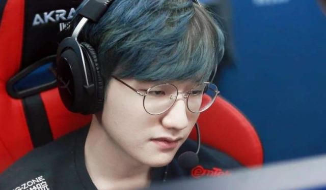 归化球员并 归化球员并