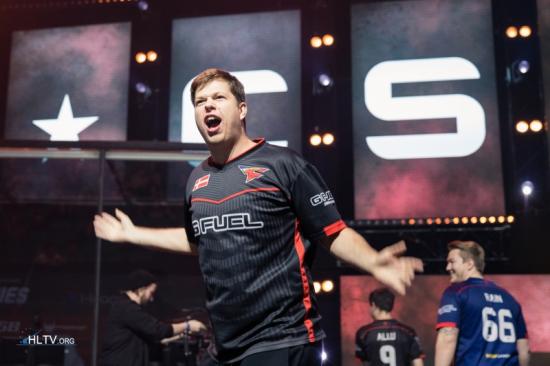 球员背书 球员背书